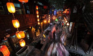 美媒评选全球最美街道 中国成都锦里古街居首