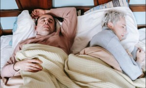 研究：老年人睡得太少或太多都会加速大脑退化
